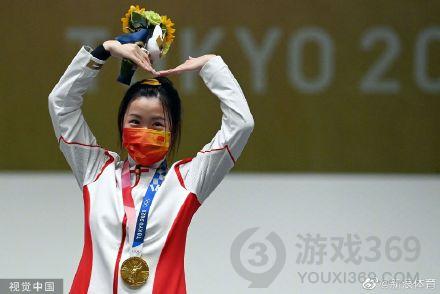 杨倩摘得东京奥运首金 中国代表团拿下首枚金牌